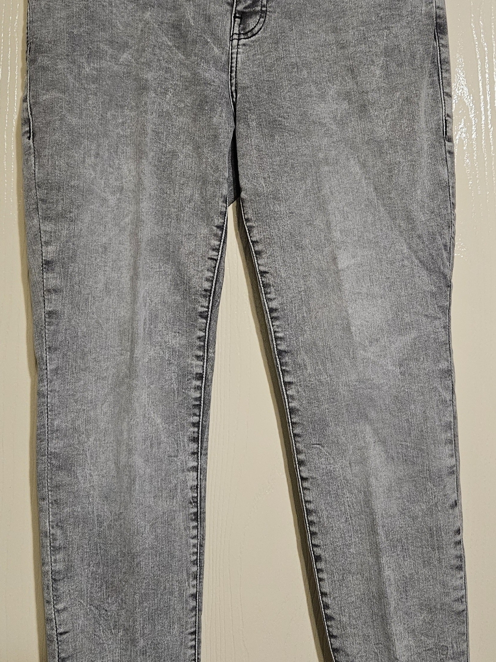 True Religion Women's Light Gray Skinny Jeans